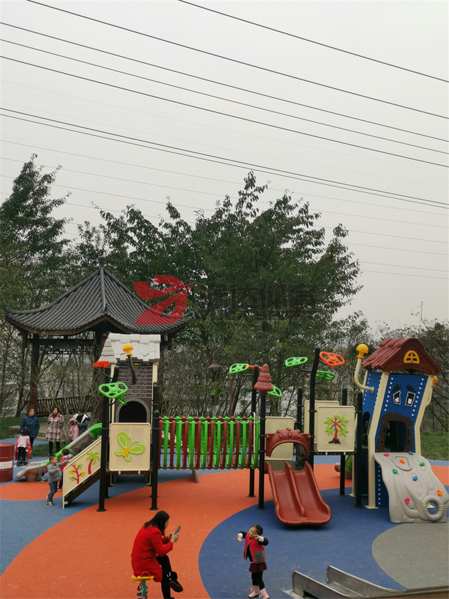 1591603933121779.jpg 江津公園PE板兒童游樂設施.jpg