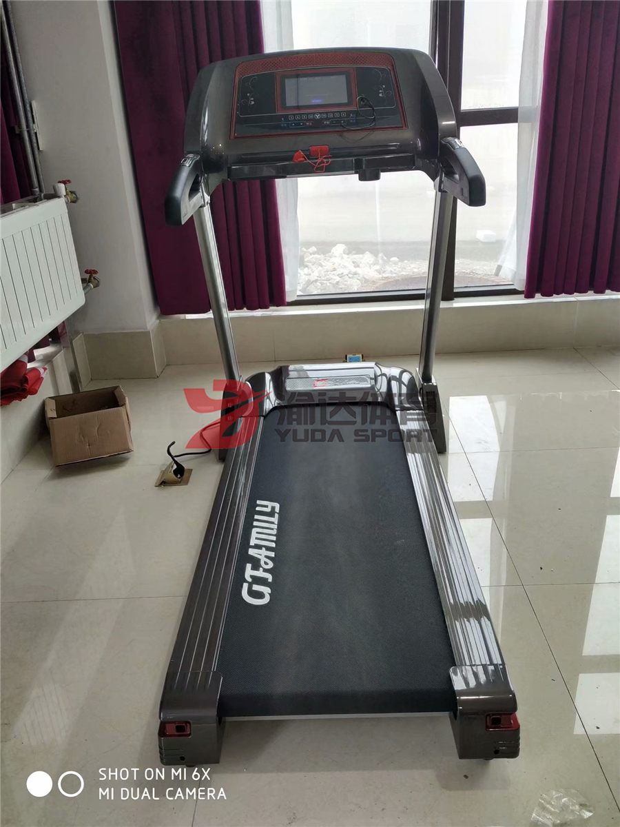 1591605521128690.jpg 巫山機場室內跑步機安裝.jpg